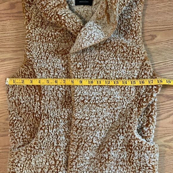 Love Tree Women’s Sherpa Hooded Vest size S - Picture 7 of 12